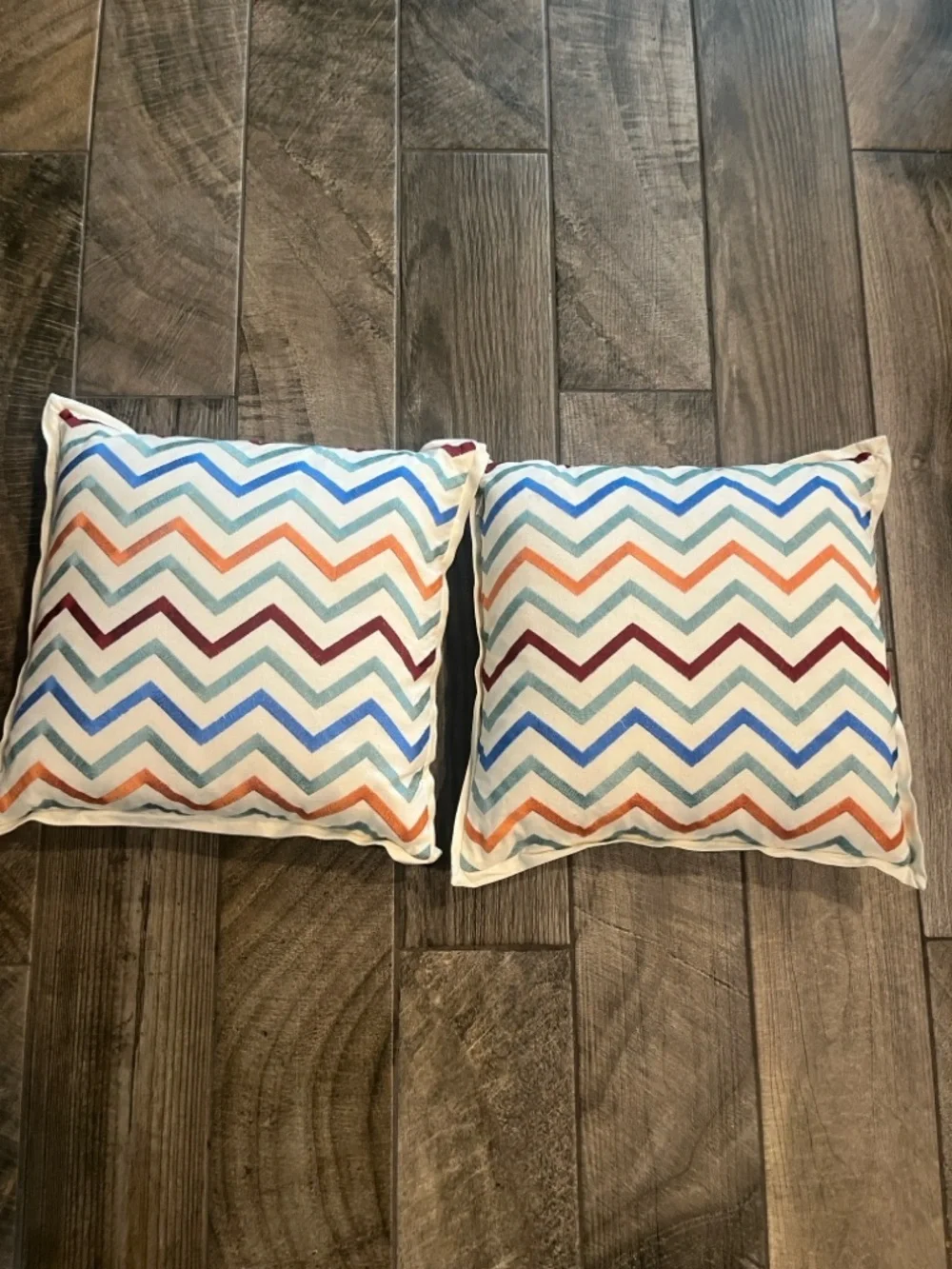 Iffat Ikhan for IMAX Decorative Designer Zigzag Chevron  Pillow Pair. Zippered.